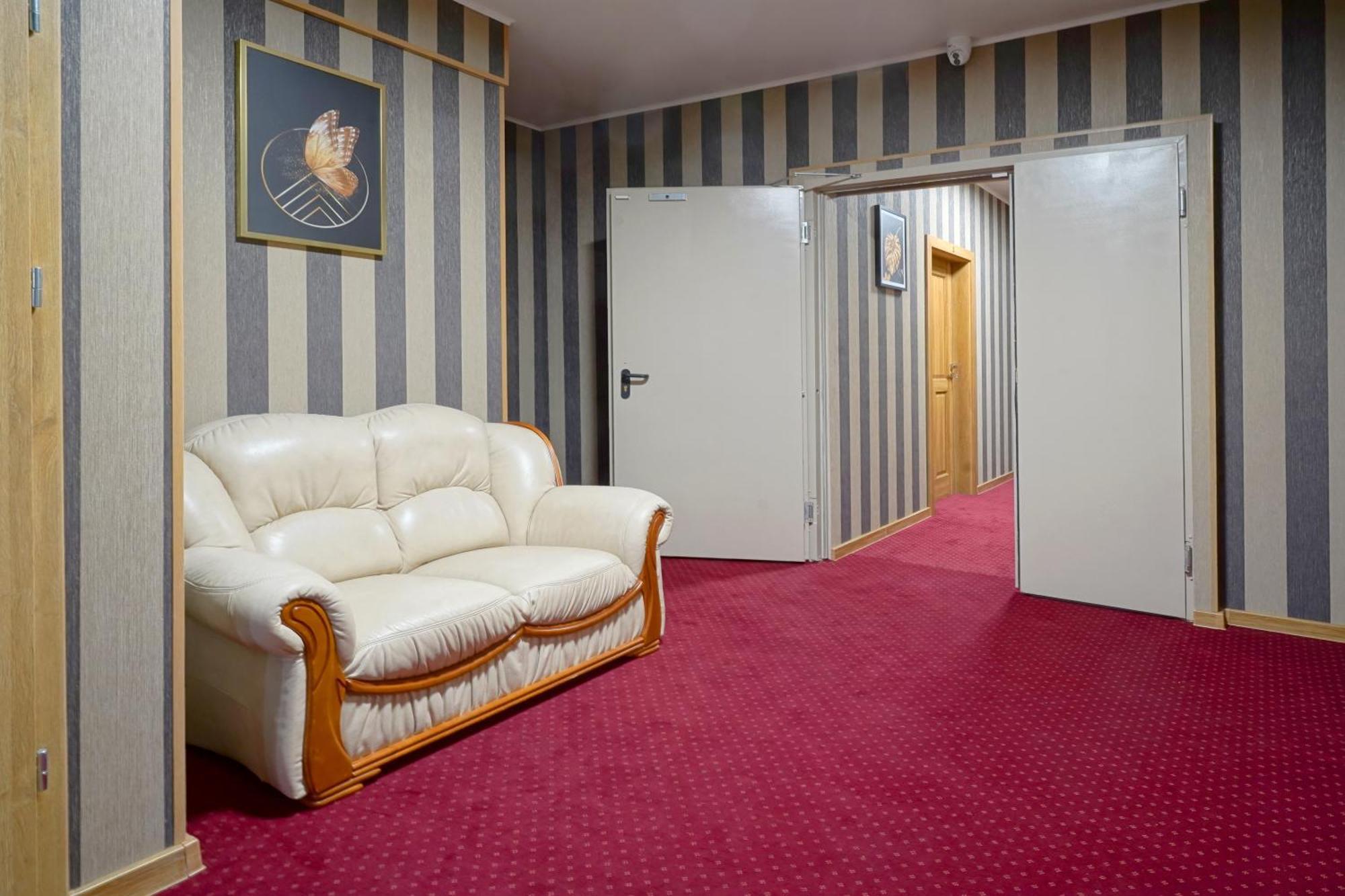 Apartments Alkantara Хшанув Екстер'єр фото